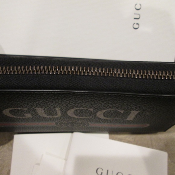 new GUCCI LOGO Black women's  LEATHER Zip Around Wallet w/ plenty of compartment - Picture 8 of 15
